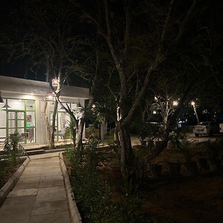 Heli Pushkar Hotel Bagian luar foto