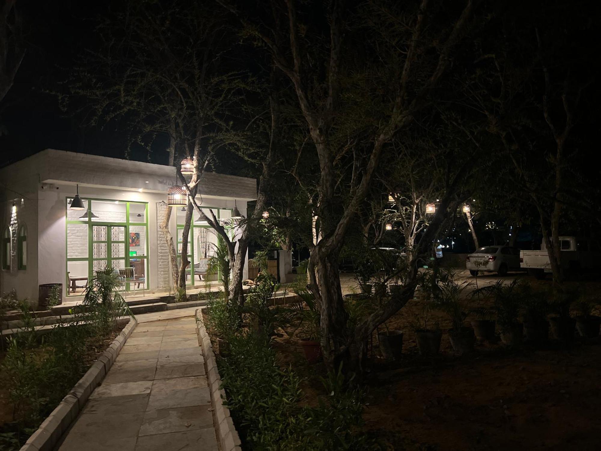Heli Pushkar Hotel Bagian luar foto