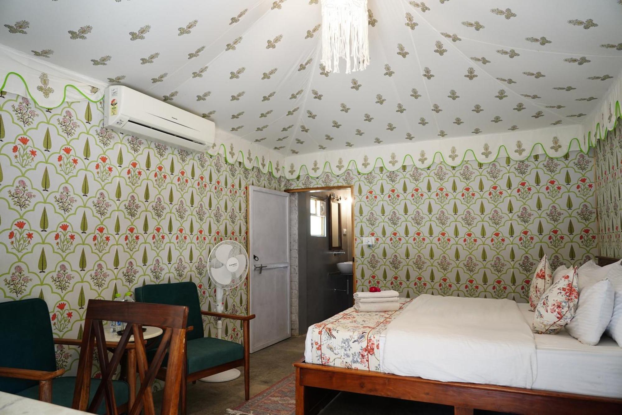 Heli Pushkar Hotel Bagian luar foto