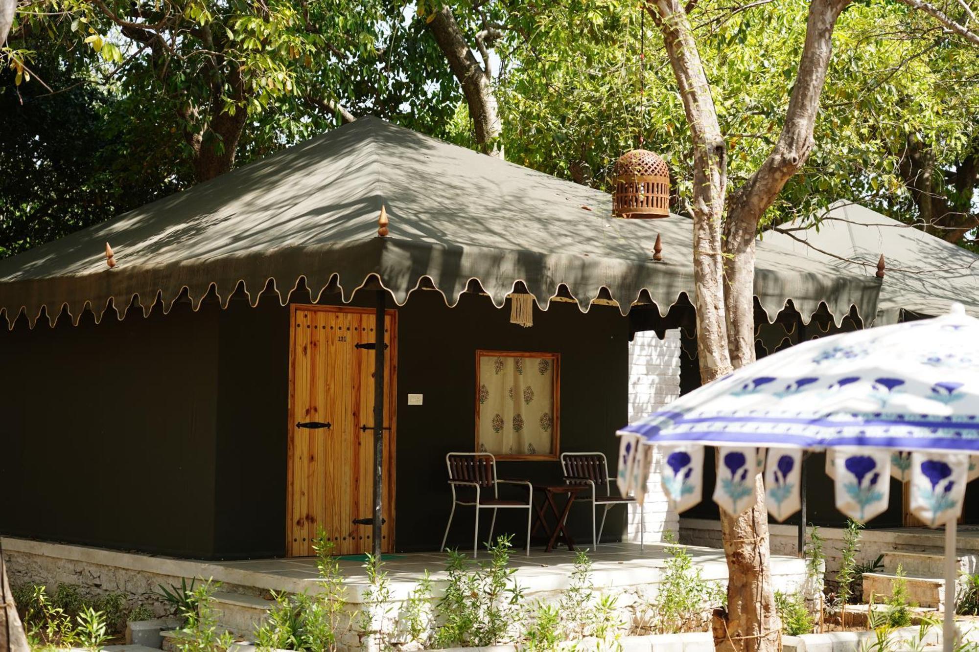 Heli Pushkar Hotel Bagian luar foto