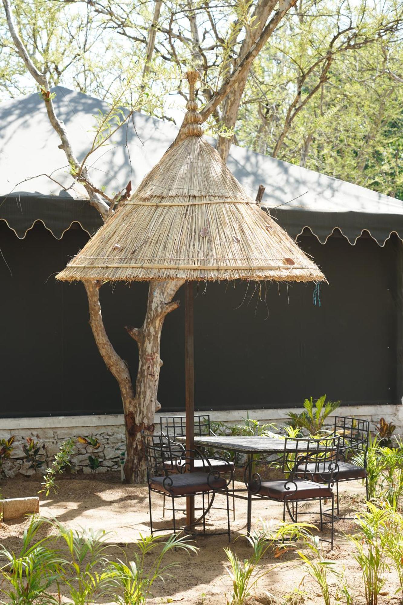 Heli Pushkar Hotel Bagian luar foto